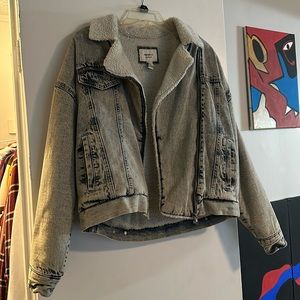 Acid washed Sherpa line Jean jacket